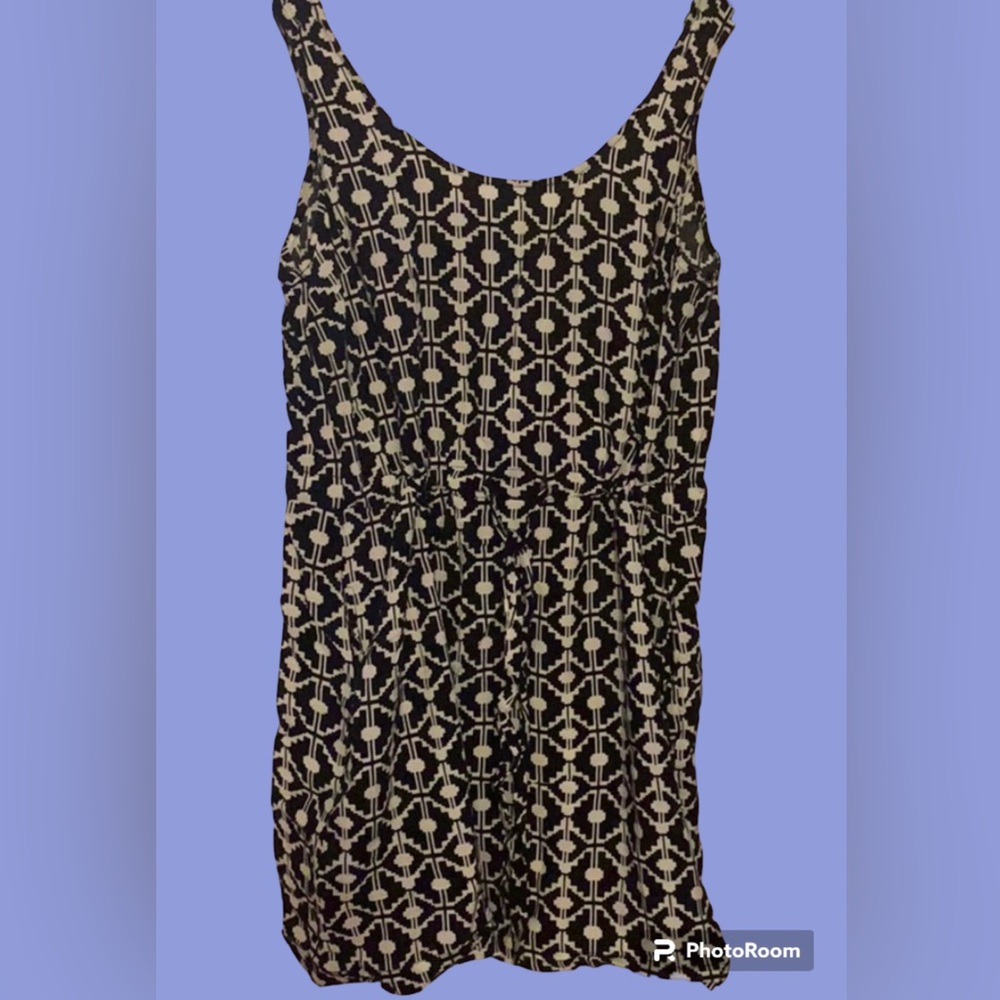 Sundress Mimi Chica Black & White Sleeveless Mini Dress with tie at waist.